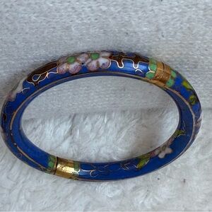 Vintage Chinese Cloisonné Floral Enamel Bangle Bracelet in Blue and Gold